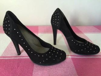 sapatos de salto alto via uno via uno