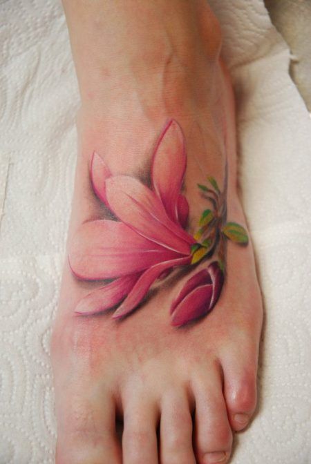 tatoo flor no pe