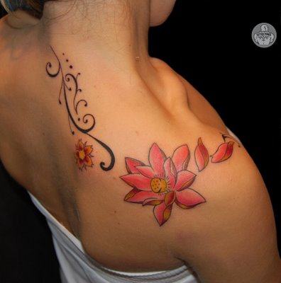 tatuagem de flor