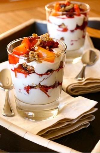 granola com iogurte com frutas