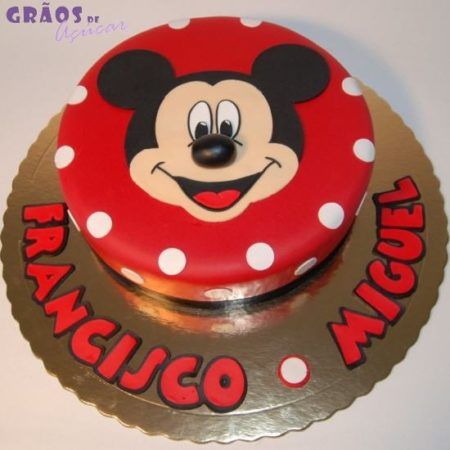 bolo criativo e simples do Mickey para aniversário