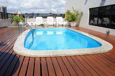 como fazer deck para piscina grande