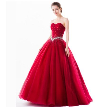 vestidos de 15 anos vermelho com detalhes em prata