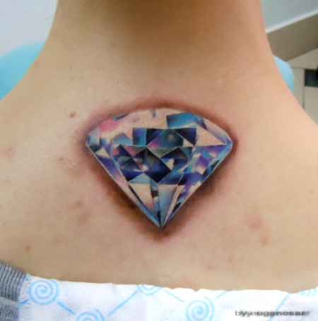tatuagem diamante nas costas 2