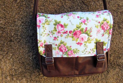 mochila transversal floral