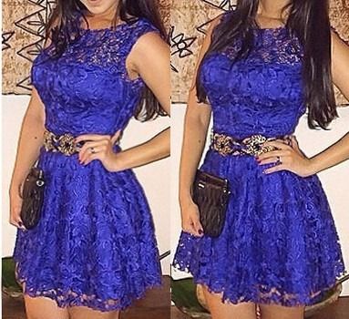 vestido rodado de renda azul