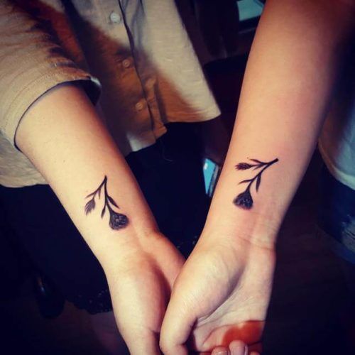 tatuagem amigas no pulso 3